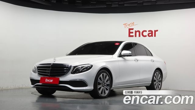 Mercedes-Benz E-Class 2019 — photo 1