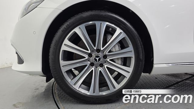 Mercedes-Benz E-Class 2019 — photo 5