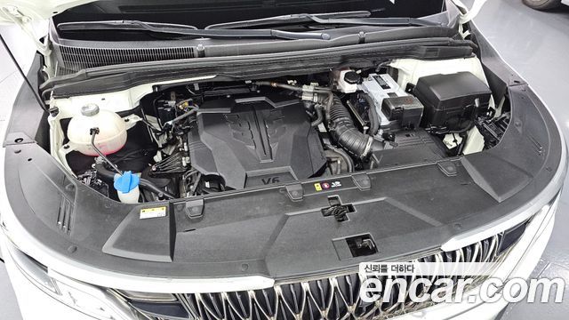 Kia Canival 2023 — photo 6