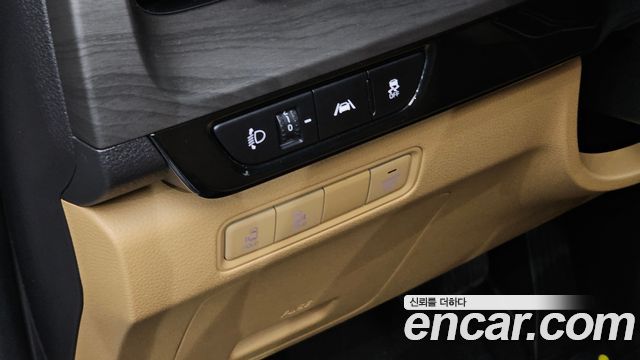 Kia Canival 2023 — photo 20