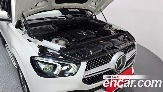 Mercedes-Benz GLE-Class 2022 — photo 6