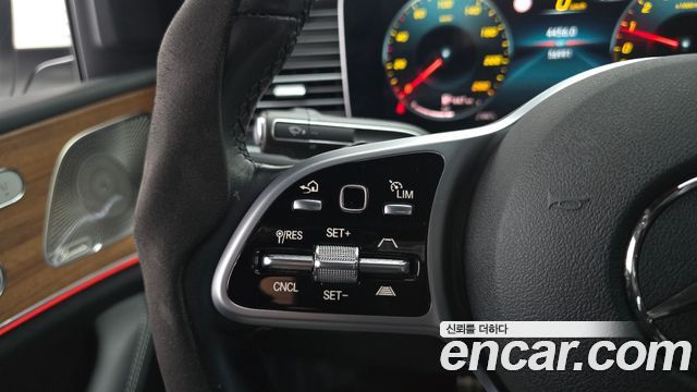 Mercedes-Benz GLE-Class 2022 — photo 22