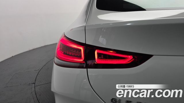 Mercedes-Benz GLE-Class 2022 — photo 9