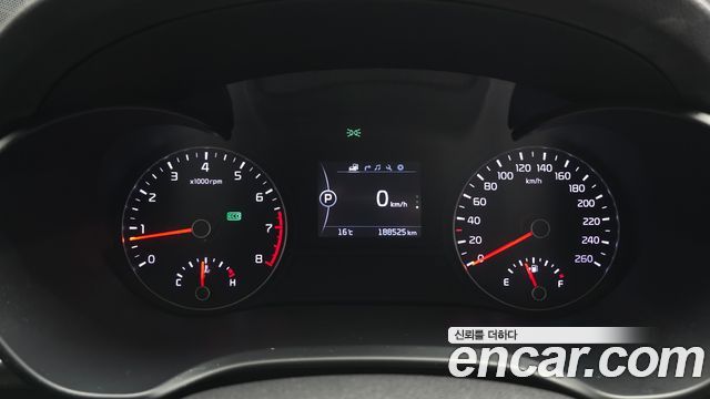 Kia K5 2016 — photo 8