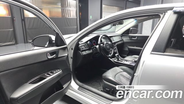 Kia K5 2016 — photo 10