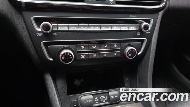 Kia K5 2016 — photo 17