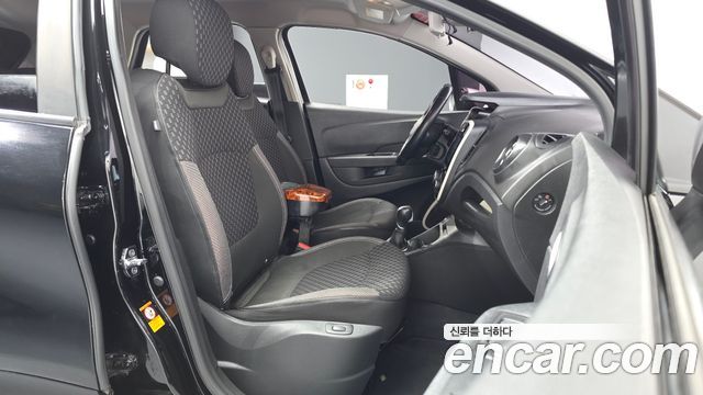 Renault Korea QM3 2018 — photo 17