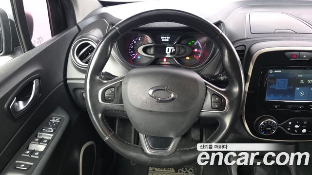 Renault Korea QM3 2018 — photo 19