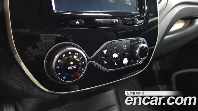 Renault Korea QM3 2018 — photo 23