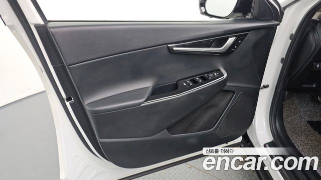 Kia EV6 2022 — photo 14