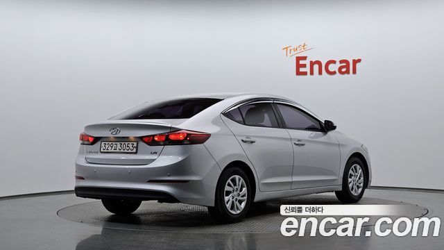 Hyundai AVANTE 2016 — photo 2