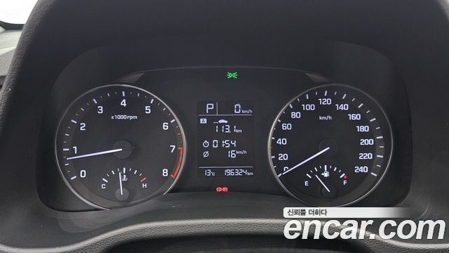 Hyundai AVANTE 2016 — photo 11