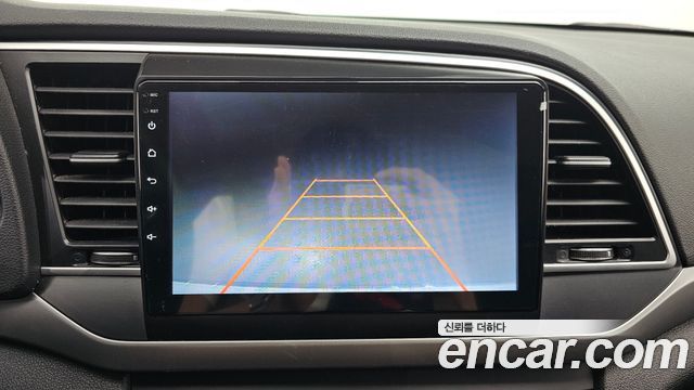 Hyundai AVANTE 2016 — photo 22