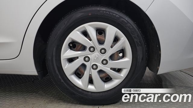 Hyundai AVANTE 2016 — photo 7