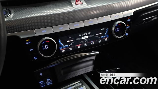 Genesis G80 2023 — photo 25