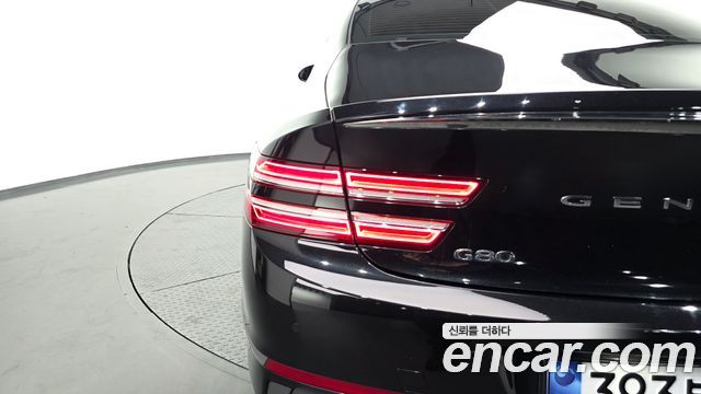 Genesis G80 2023 — photo 9