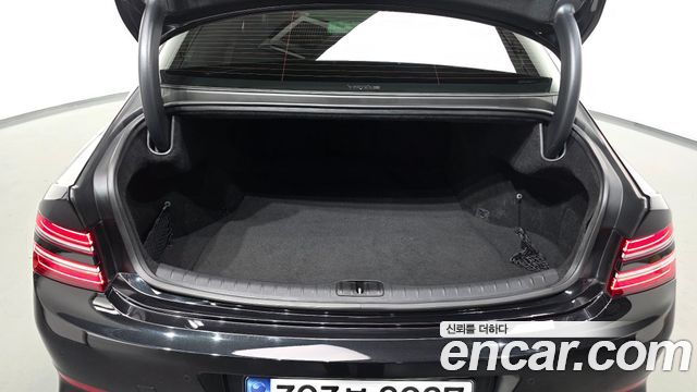 Genesis G80 2023 — photo 35