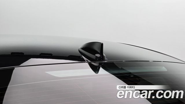 Genesis G80 2023 — photo 36