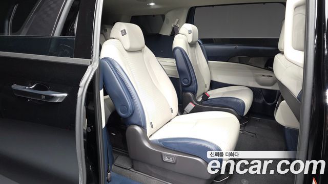 Kia Canival 2025 — photo 18