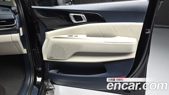 Kia Canival 2025 — photo 15