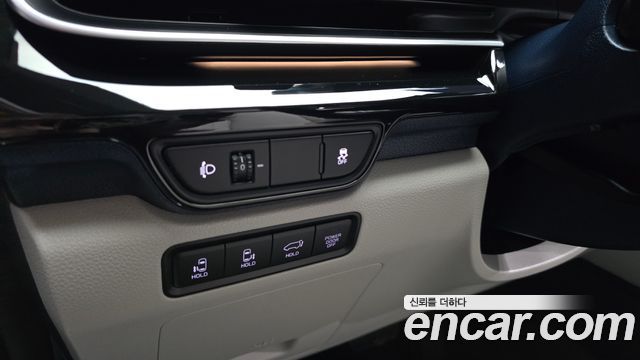 Kia Canival 2025 — photo 31