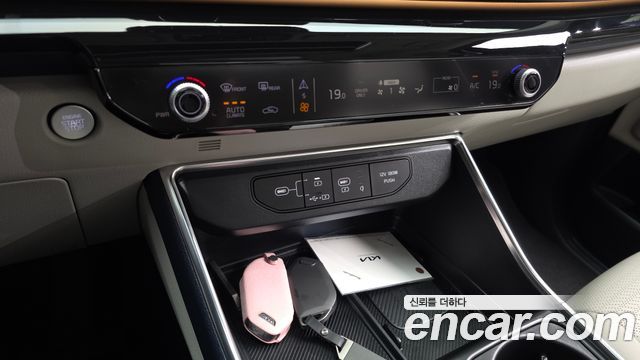 Kia Canival 2025 — photo 35