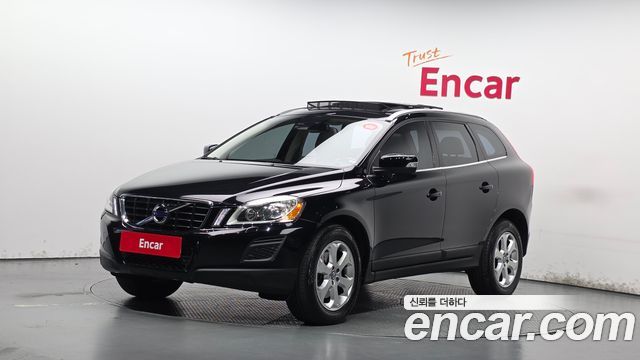 Volvo XC60 2011 — photo 1