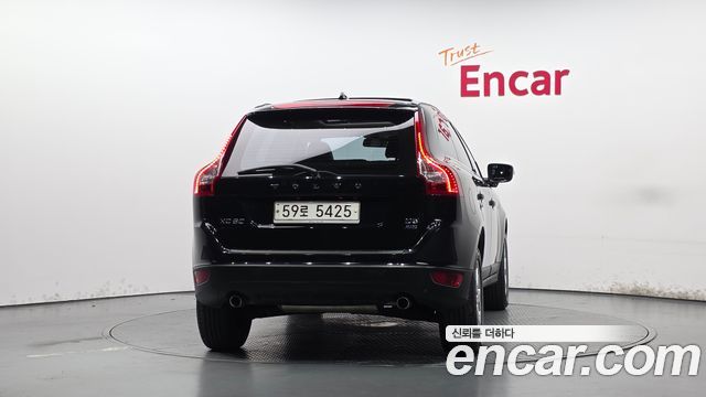 Volvo XC60 2011 — photo 4