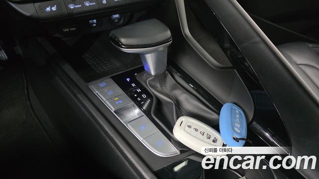 Hyundai AVANTE 2021 — photo 12