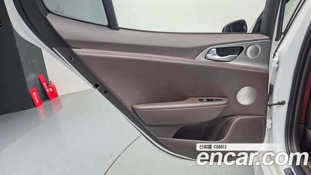 Kia Stinger 2019 — photo 15