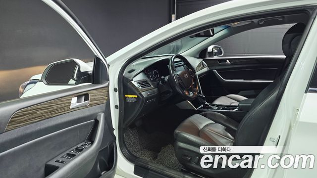Hyundai Sonata 2015 — photo 13