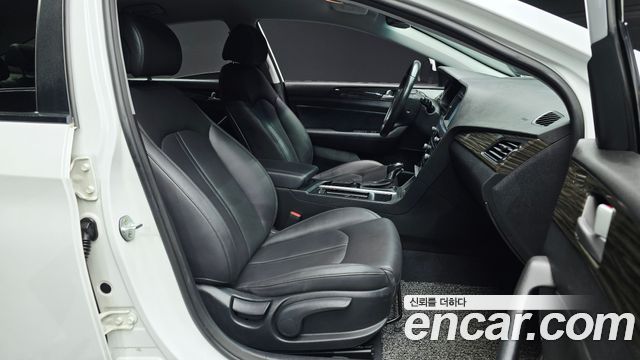 Hyundai Sonata 2015 — photo 18