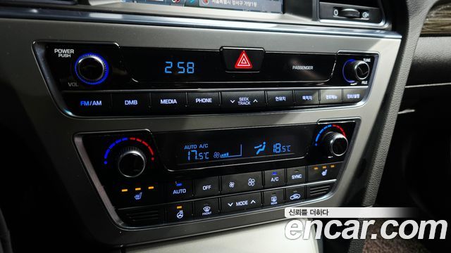 Hyundai Sonata 2015 — photo 24