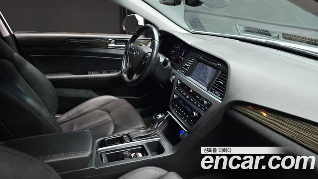 Hyundai Sonata 2015 — photo 25