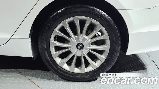 Hyundai Sonata 2015 — photo 7