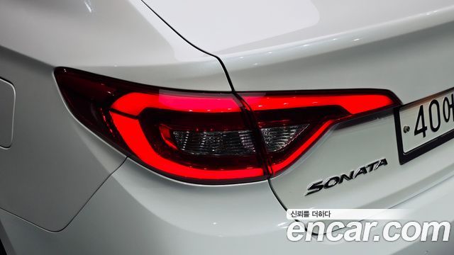 Hyundai Sonata 2015 — photo 9