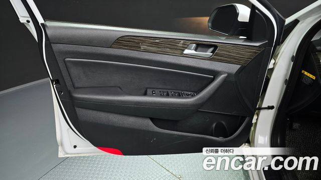 Hyundai Sonata 2015 — photo 14