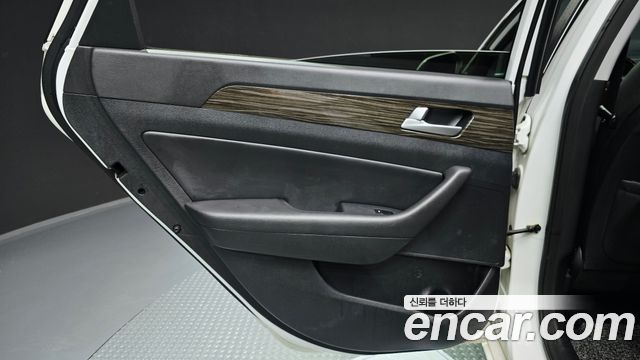 Hyundai Sonata 2015 — photo 15