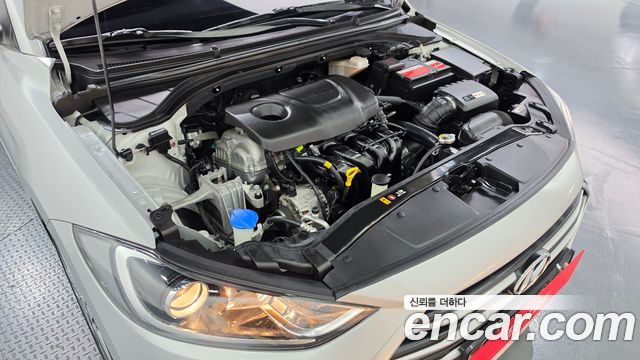 Hyundai AVANTE 2018 — photo 6