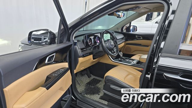 Kia Canival 2023 — photo 10