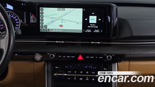 Kia Canival 2023 — photo 14