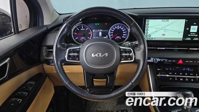 Kia Canival 2023 — photo 15