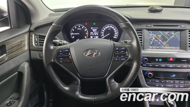 Hyundai Sonata 2015 — photo 13