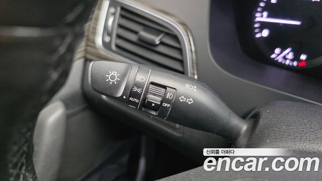 Hyundai Sonata 2015 — photo 18