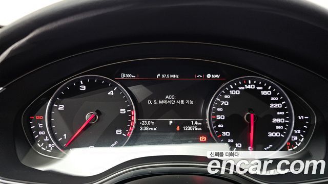 Audi A6 2014 — photo 8