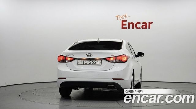 Hyundai AVANTE 2016 — photo 4