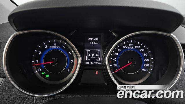 Hyundai AVANTE 2016 — photo 11