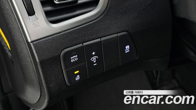 Hyundai AVANTE 2016 — photo 26