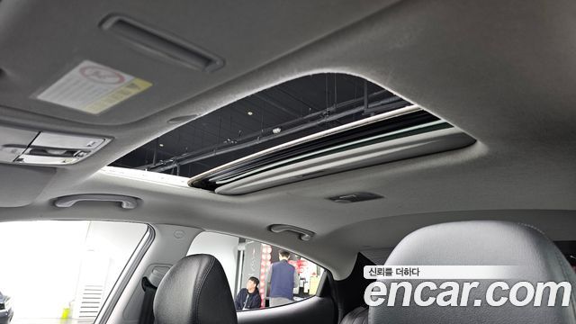 Hyundai AVANTE 2016 — photo 29
