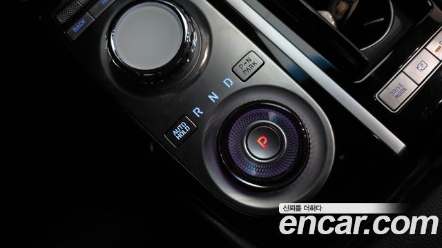 Genesis G80 2023 — photo 12